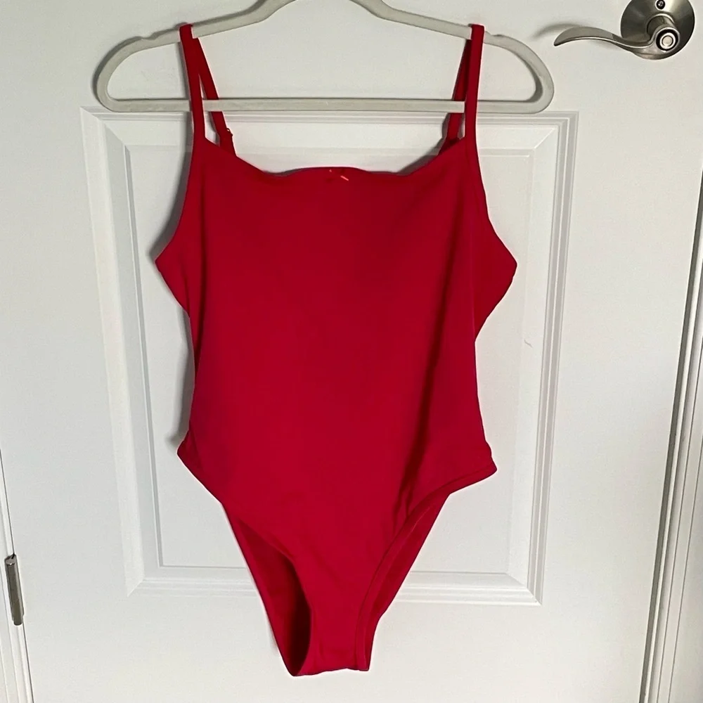 New! PINK x Frankies Bikinis Poppi One-Piece Swimsuit Merlot Red XL 47328
